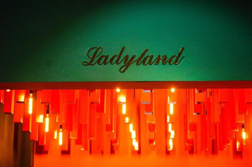 Amanda Hotel Dong Hoi Eksteriør bilde